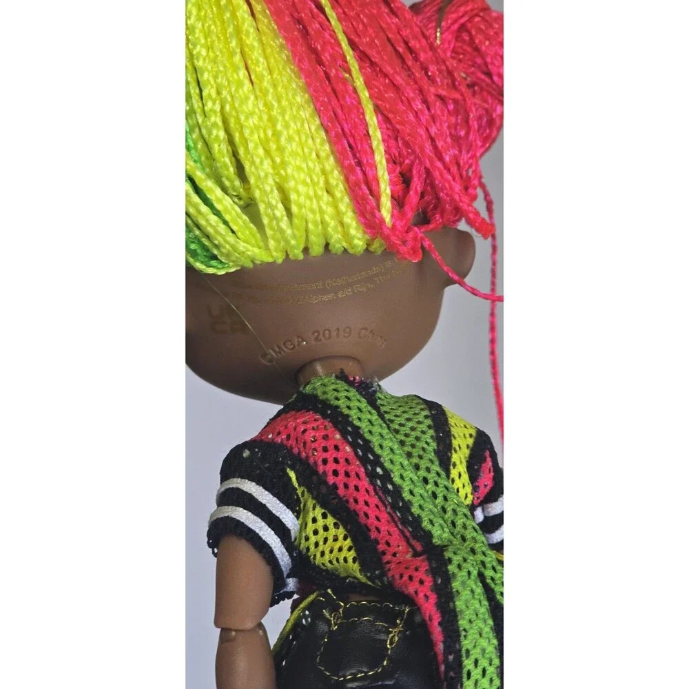 LOL Surprise OMG Queens SWAYS Neon Hair & Royal Bee Fashion Dolls Lot of 2